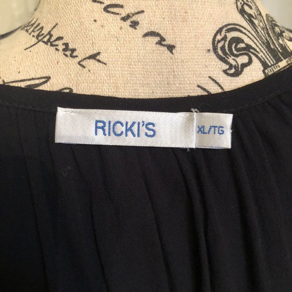 Black Long Sleeve Peasant Blouse - Picture 4 of 6